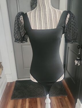 Black Square Neck Polka Dot Puff Sleeve Bodysuit